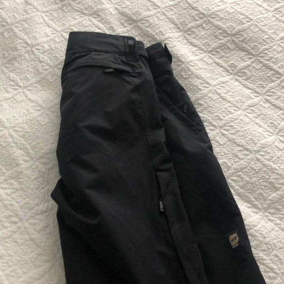 Ski or snow board pants - Picture 4 of 4